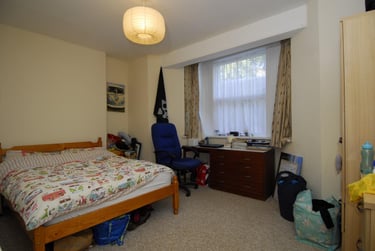 3 bed flat, Napier Terrace, Flat 1, Mutley, Plymouth, PL46ER - Image 3